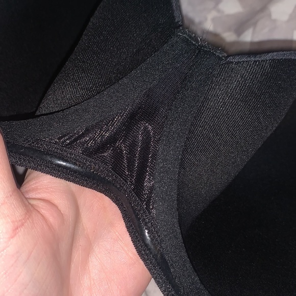 Wolford | Bra & Thong Lingerie Set - Picture 8 of 12